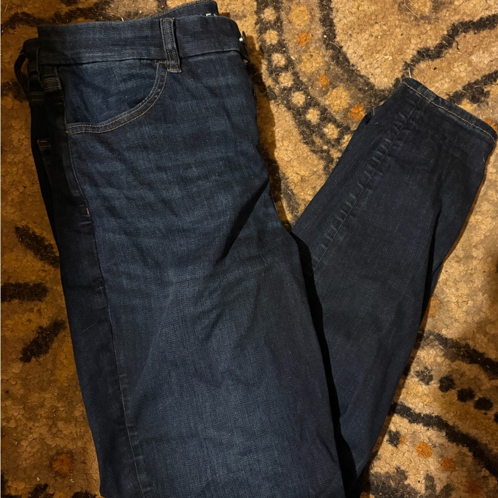 Women’s Dark Blue Jeans